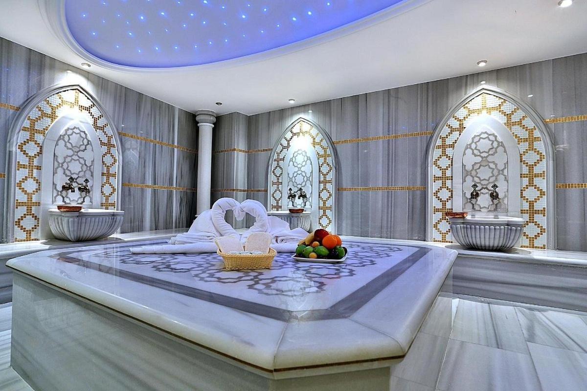 Emirhan Palace Hotel อิสตันบูล ภายนอก รูปภาพ